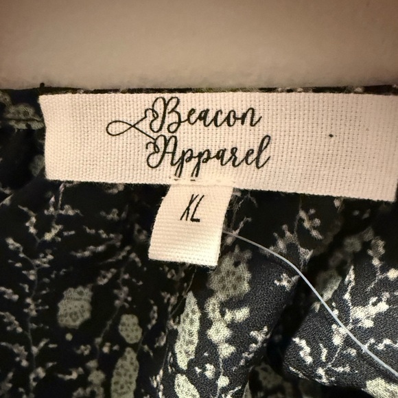 Beacon Apparel Green & Black Floral Print Blouse Size XL - Picture 9 of 9